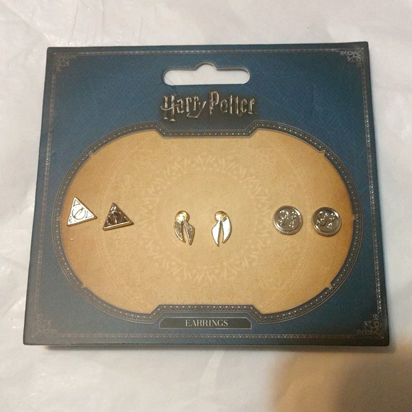 Harry Potter - Deathly Hallows stud earrings | NerdUP Collectibles